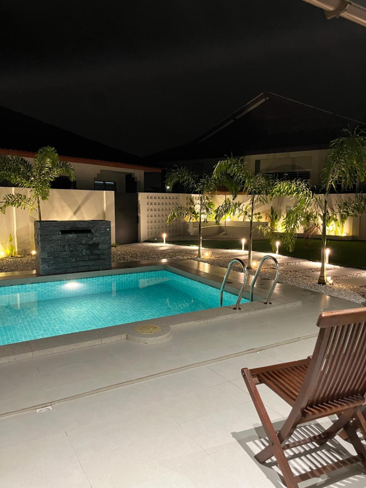Home In Terengganu With Private Pool Kuala Terengganu Exterior foto